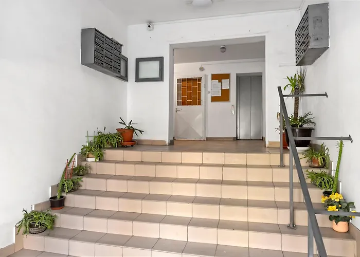 Апартаменти Art Nouveau Penthouse